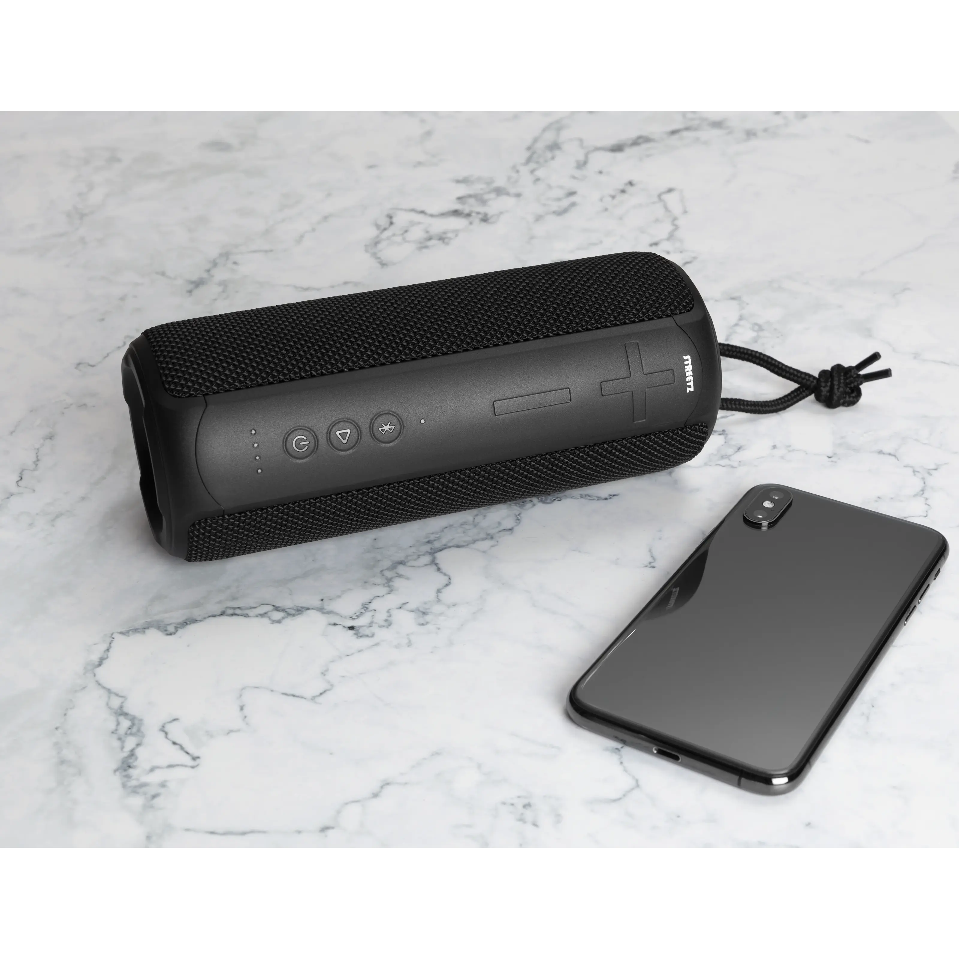 Vattentålig Bluetooth högtalare svart