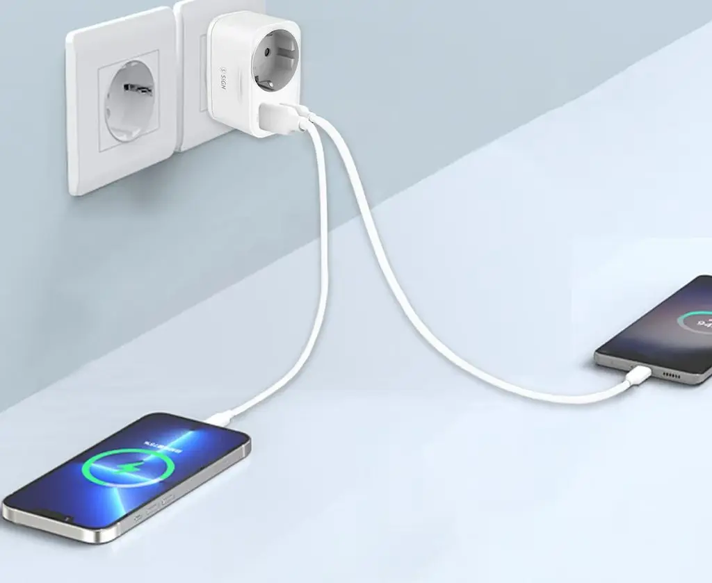 Väggadapter med eluttag + USB-C + USC-A 20W Vit