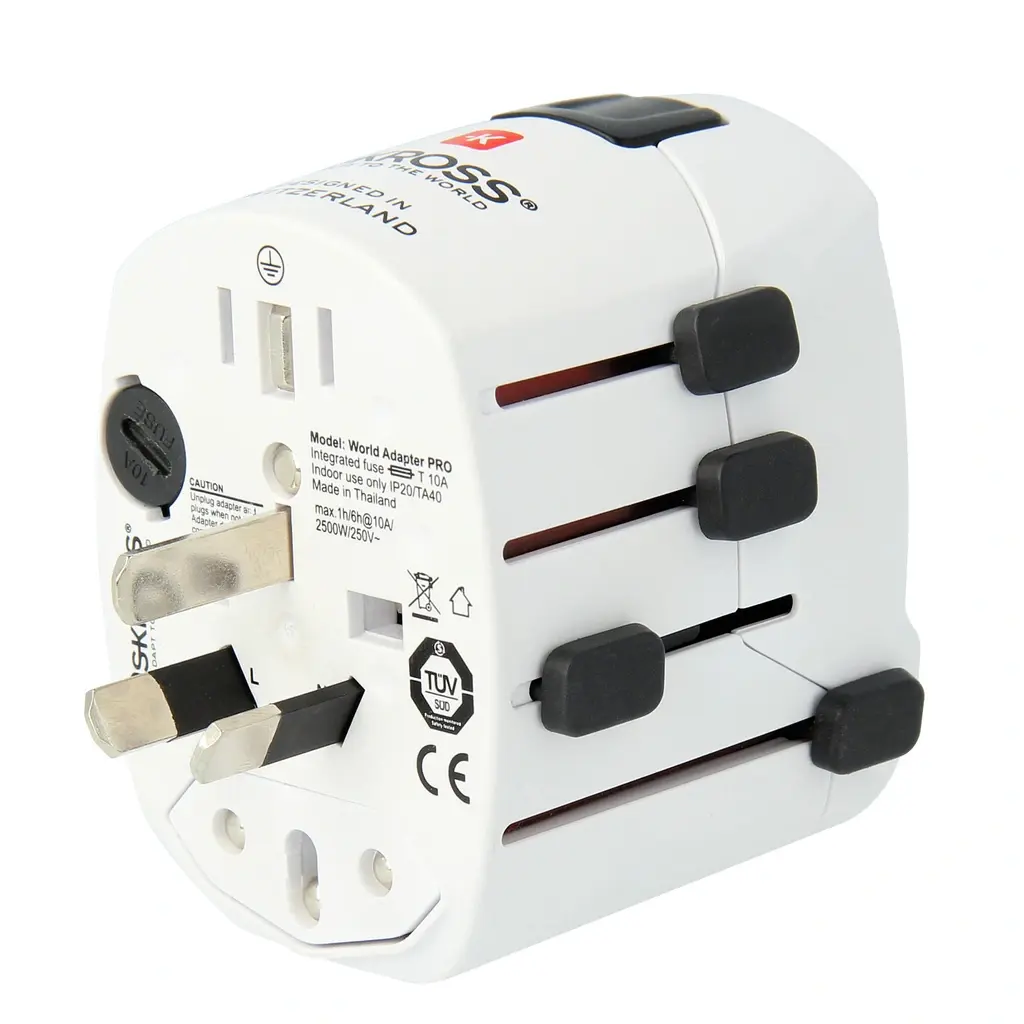 World Adapter PRO