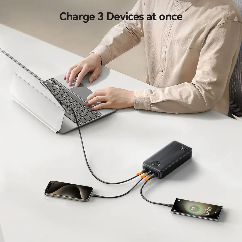 Powerbank 20000 mAh 22.5W LED - Trippel utgång Svart