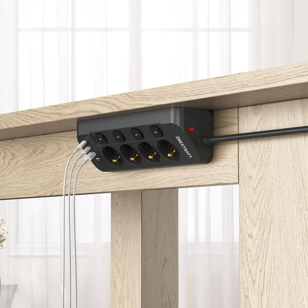 4-vägs Grenuttag med 2x USB-C + 2x USB-A 1.8m Svart